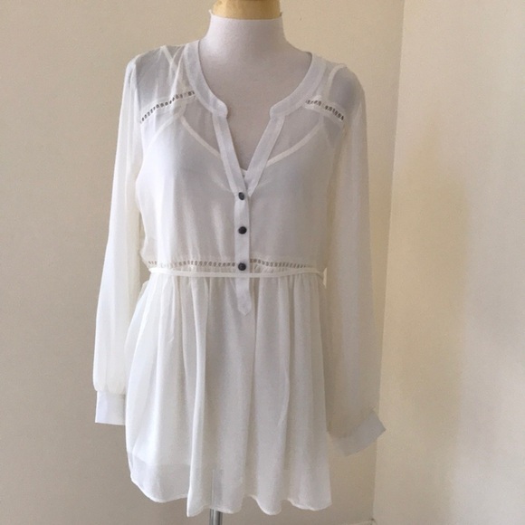 MOTHERHOOD MATERNITY Size M ivory lattice top - Picture 1 of 8